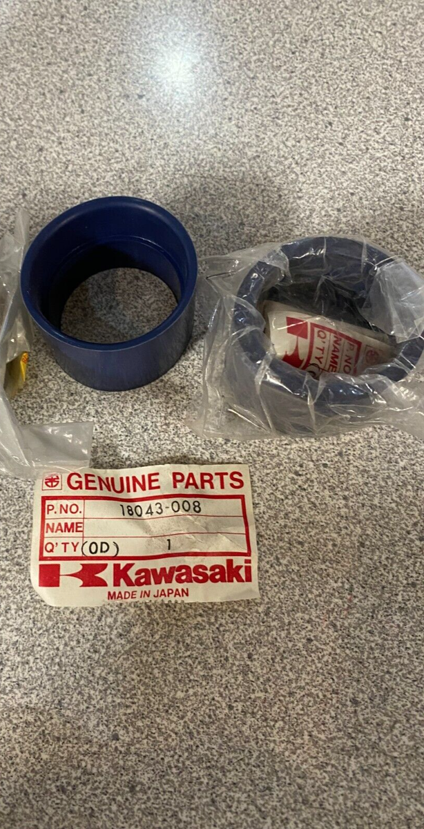 専用008 NOS OEM KAWASAKI S1 S2 MUFFLER-PIPE RUBBER CONNECTORS (2) 18043
