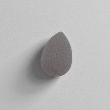 NEW Beauty Blender Beautyblusher Grey Makeup Sponge Latex-Free Foam Applicator