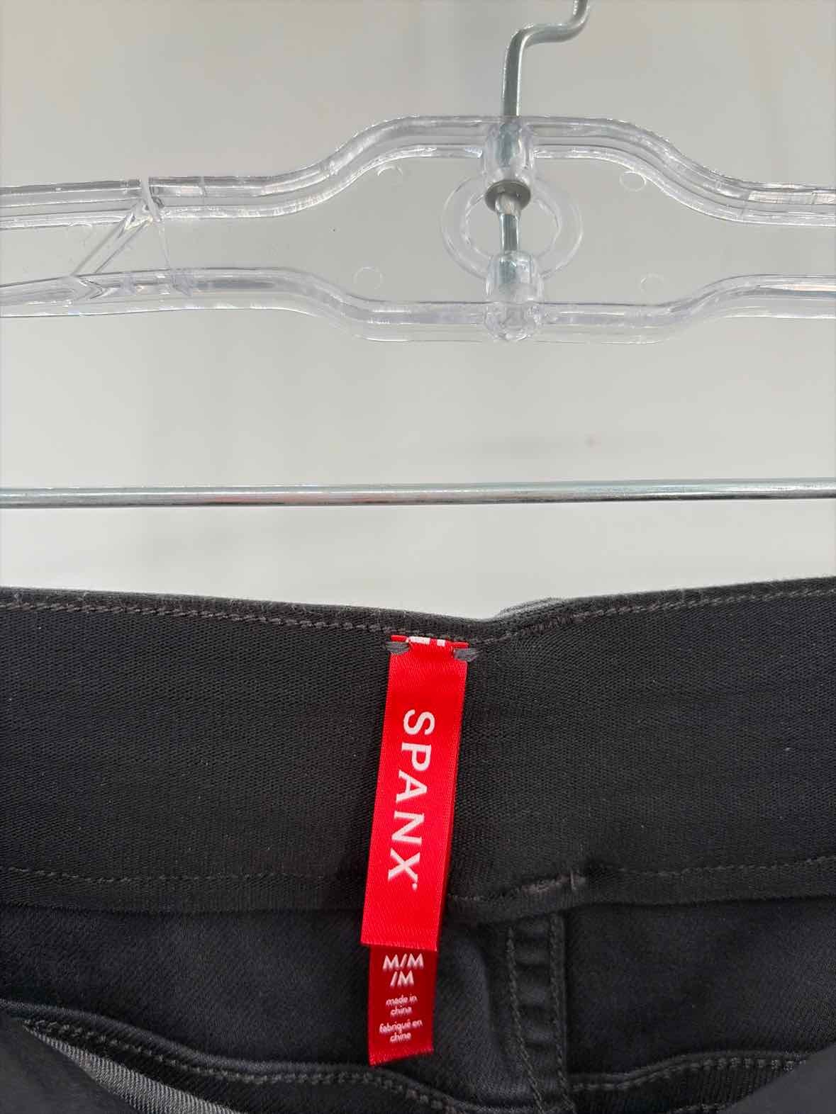 Pre-Owned Spanx Grey Size Medium Basic Shorts - image 3