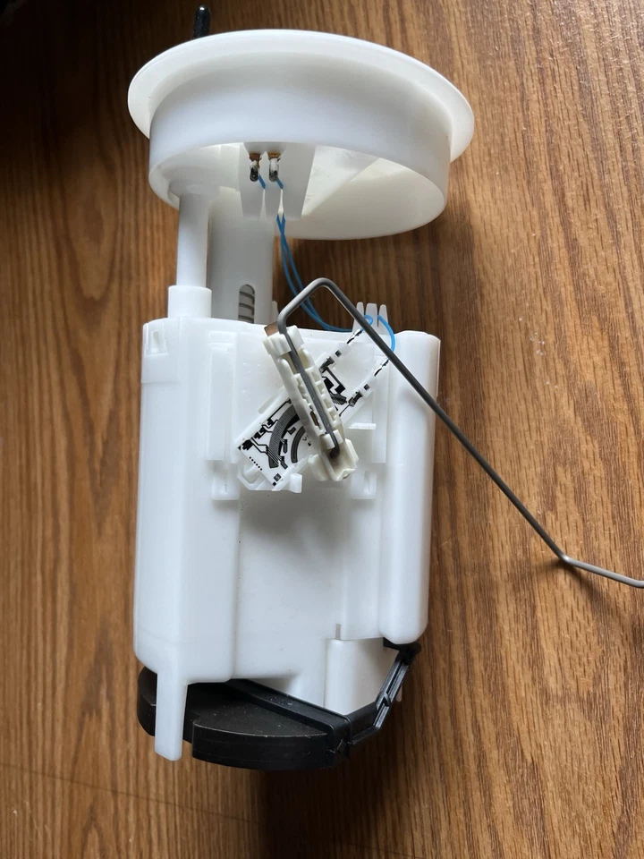 Unidad de envío de tanque de combustible diésel OEM para Volkswagen VW Jetta Golf Beetle 1.9 Foto 4 de 4