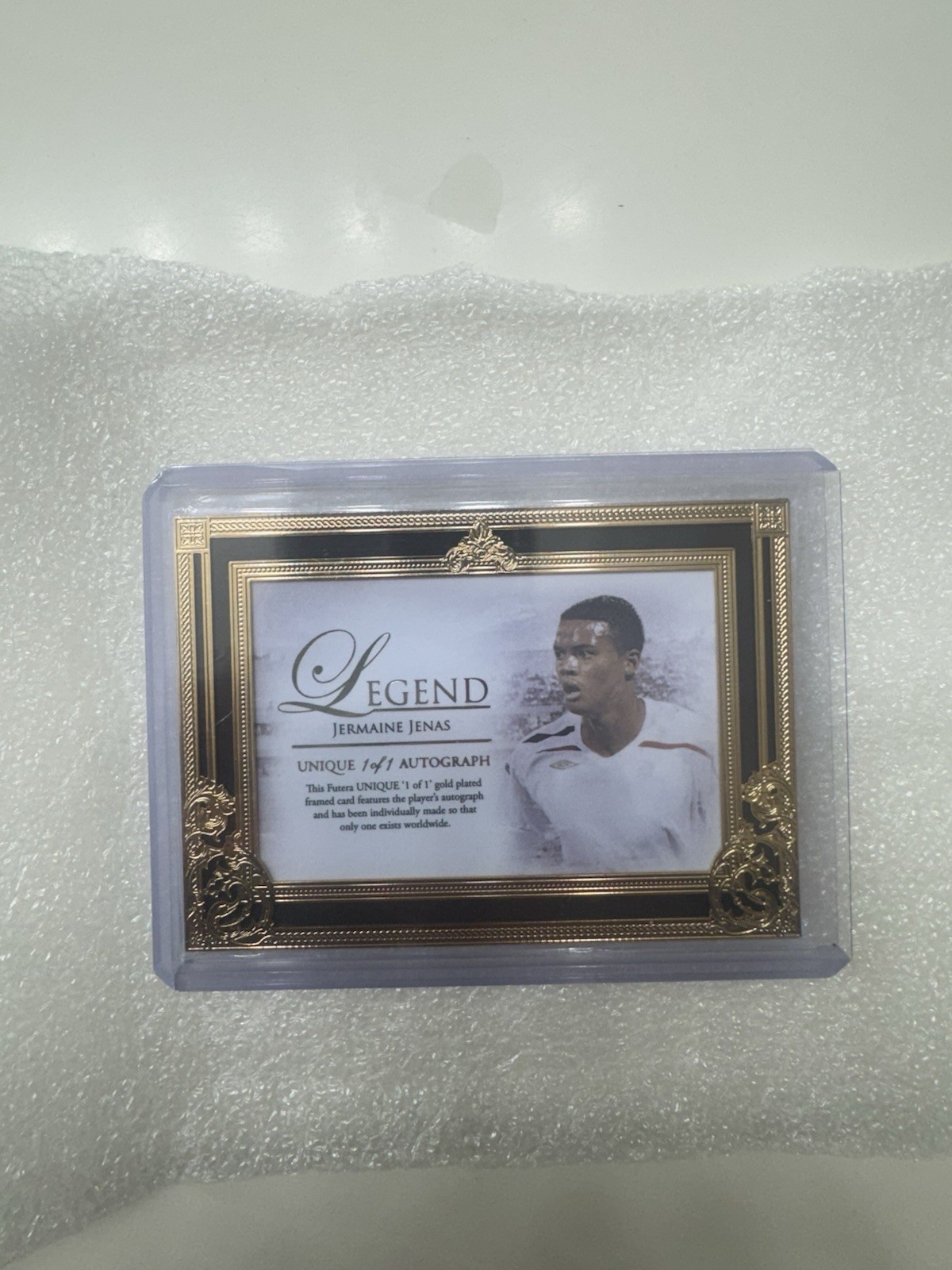 Jermaine Jenas 1/1 Gold Plated Auto Legend Futera Unique