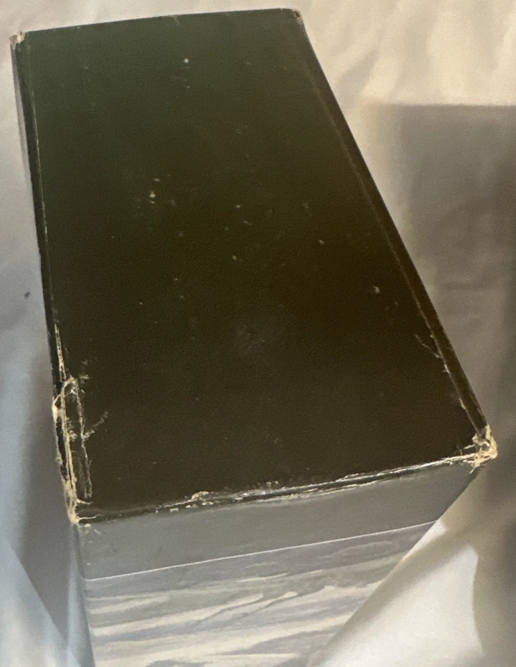 Box Set of 4 Books The Hobbit And The Lord Of The Rings J.R.R. Tolkien Worn (38J - Image 4 of 4