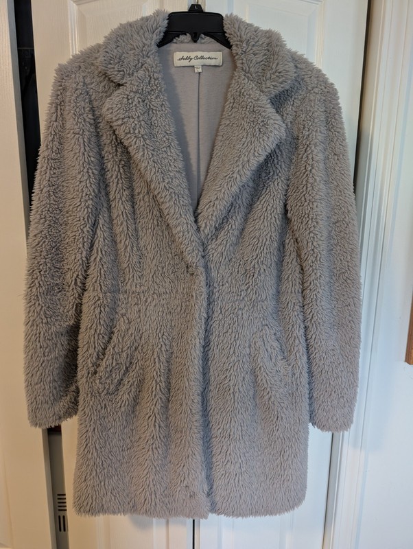 Selby Collection Women’s Large Grey Gray Faux Fur Coat Plush Long Jacket