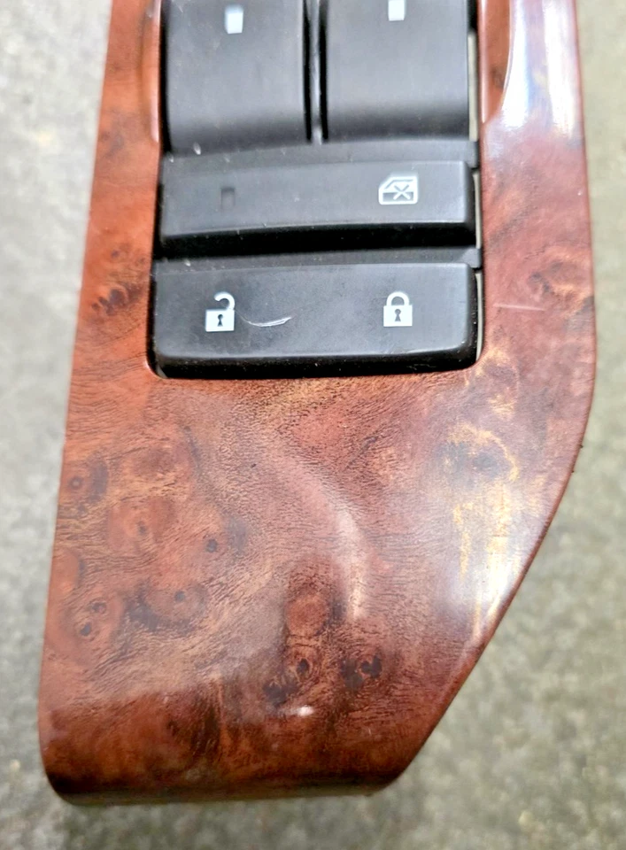 2007- 2013 GMC Silverado Yukon Chevy Door Master SWITCH DRIVER SIDE 15906880 - Image 4 of 4