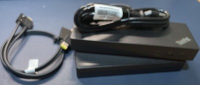 Lenovo ThinkPad Thunderbolt 4 Workstation Dock - Black/Red, US Plug (40B00300US)
