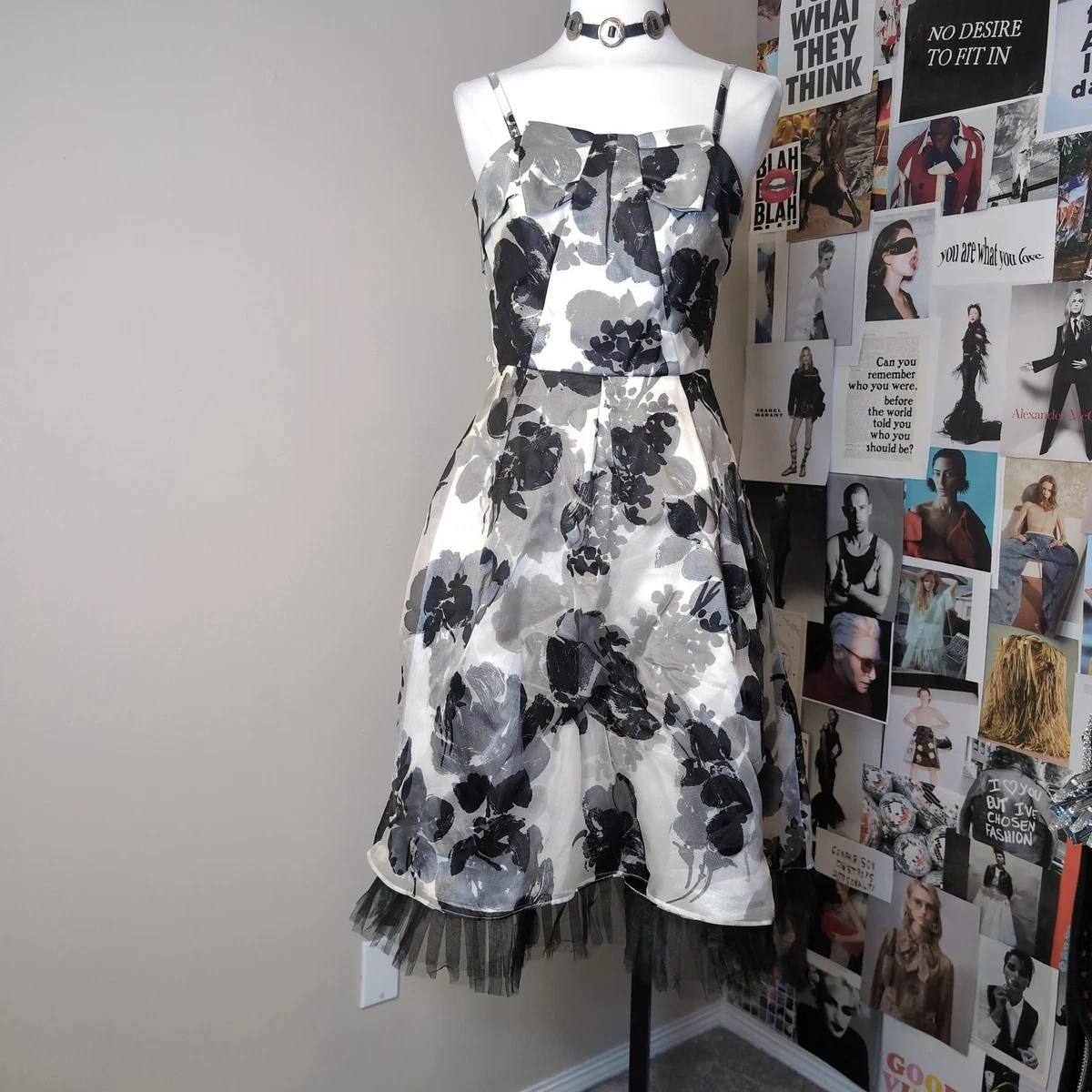 black and white market dresses outlet White House Black Market Bell-Sleeve Lace Shift Dress
