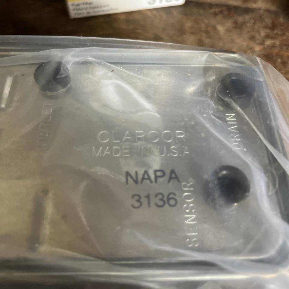 NOS NAPA Gold Fuel Filter 3136  87-91 GMC V1500 - Image 3 of 4