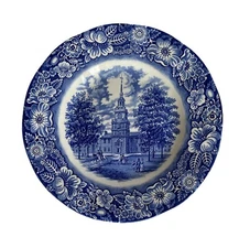 Liberty Blue Historic Colonial Scenes Independence Hall 9.5" Dinner Plate VTG