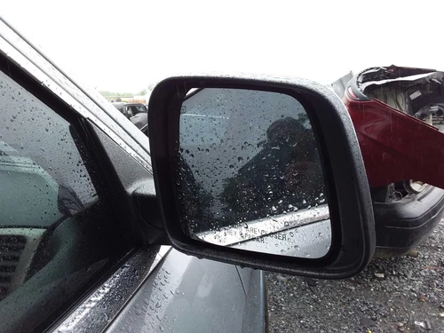 Used Right Door Mirror fits: 2016 Jeep Grand cherokee Power heated w/memory turn