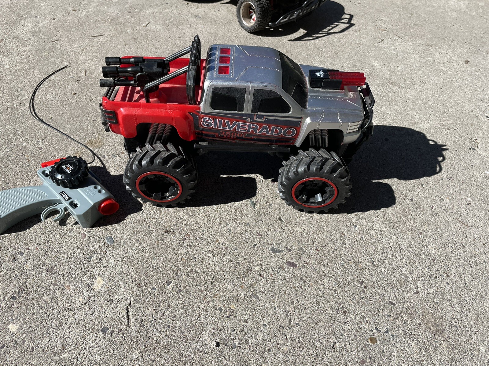 Chevy Silverado 1500 Remote Control Truck