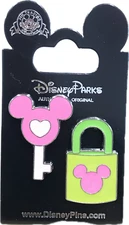 Trading Pin - Disney Disneyland Park - Mickey Mouse Key & Lock Set of 2 NEW