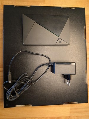 NVIDIA SHIELD TV Media Streaming Player 16 GB - Version 2017
