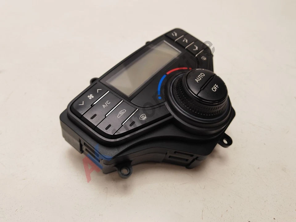 HYUNDAI I30 FD MK1 2007-2012 Digital Climate Control Heater AC Control Panel - Image 2 of 4