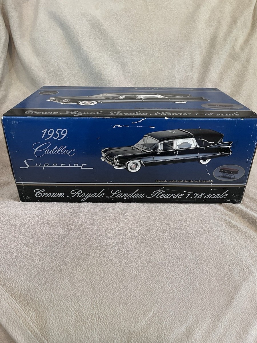 1959 Cadillac Superior Crown Royale Landau Hearse 1:18 With Casket