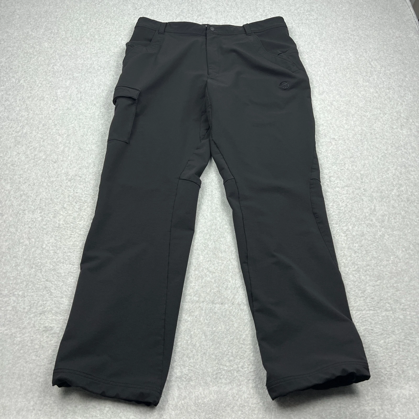 Mountain Hard Wear Cargo Pants Men's XL Black Nylon Straight Leg Hiking Utility