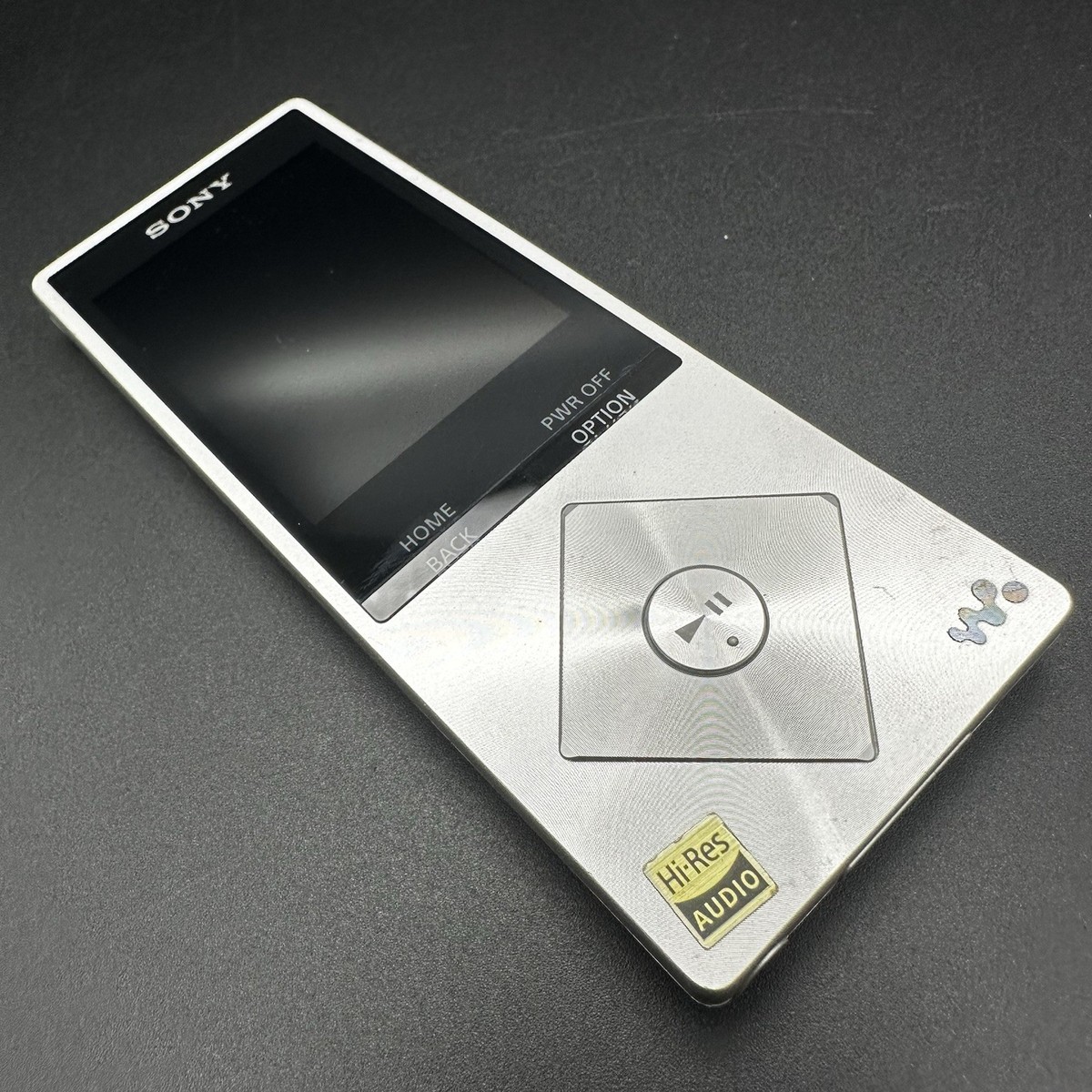 SONY NW-A16 WALKMAN DIGITAL MUSIC PLAYER Silver 32GB Hi-Res Tested