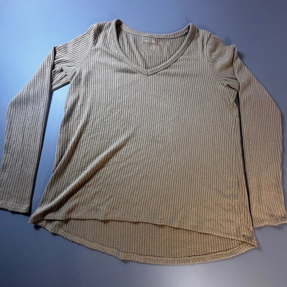 Top para mujer American Eagle tejido acanalado cuello en V manga larga mediano informal nuevo con etiquetas Foto 2 de 4