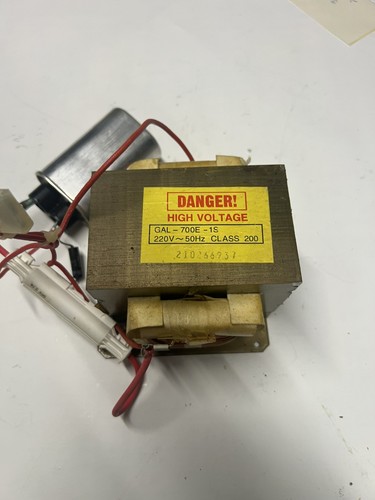 Hochspannungstransformator- GAL-700E-1S; Mikrowelle Clatronic, MODELL: MWG 8722E