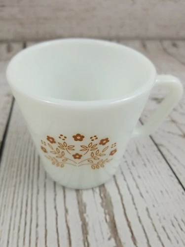 Vintage Pyrex Summer Impressions Ginger Brown Flower Coffee Mug Milk Glass