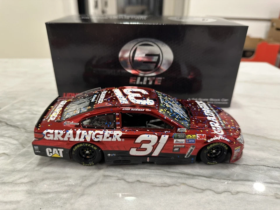 Ryan Newman DUAL AUTOGRAPHED 2017 Phoenix Raced Win Grainger ELITE Color Chrome - Image 4 of 4