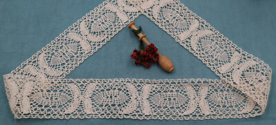 Antique French Bobbin Lace Trim Ribbon Linen Dentelle du Puy en Velay Vintage