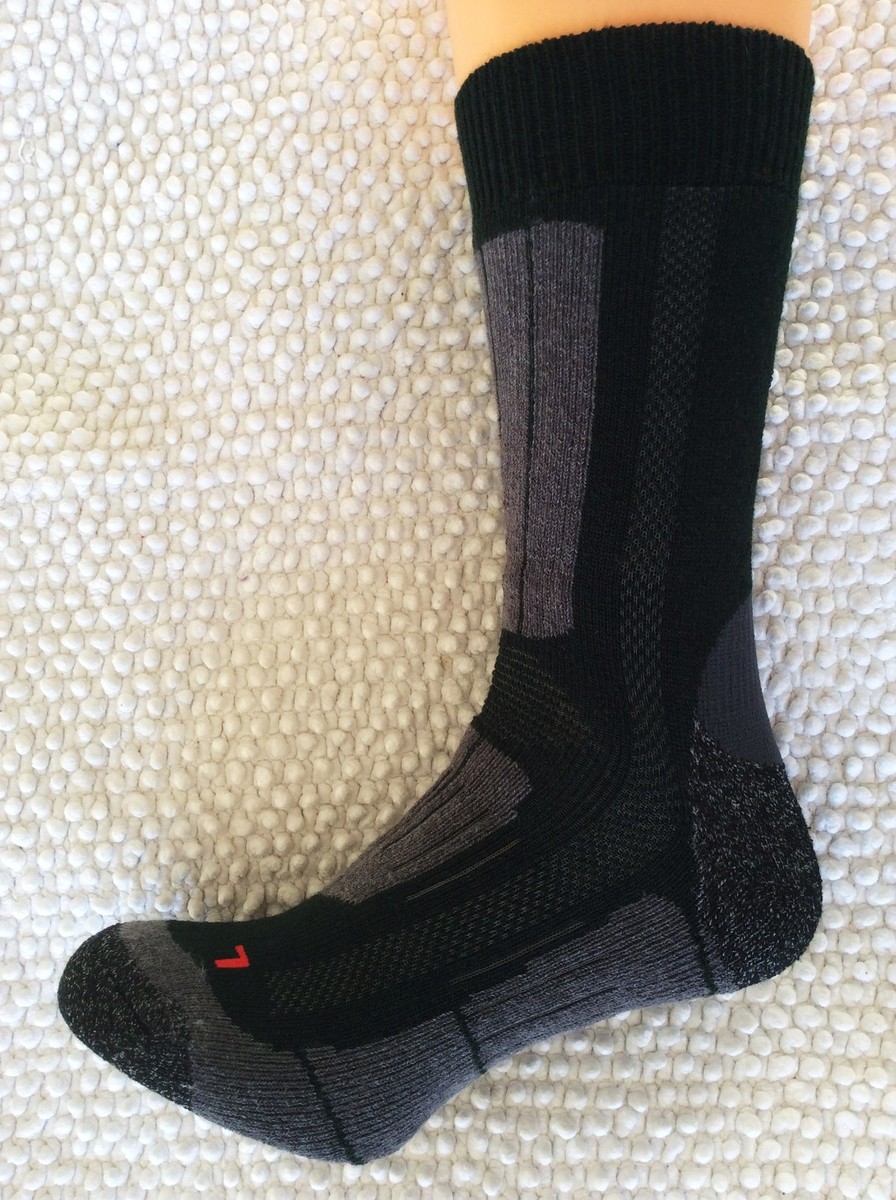 MENS QUALITY MERINO WOOL HIKE WALKING LONG CREW BOOT SOCKS KARRIMOR 7/11 11+