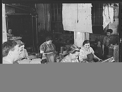 Photo:New Britain Connecticut 1910s Women Workers Lander Frary Clark Plant