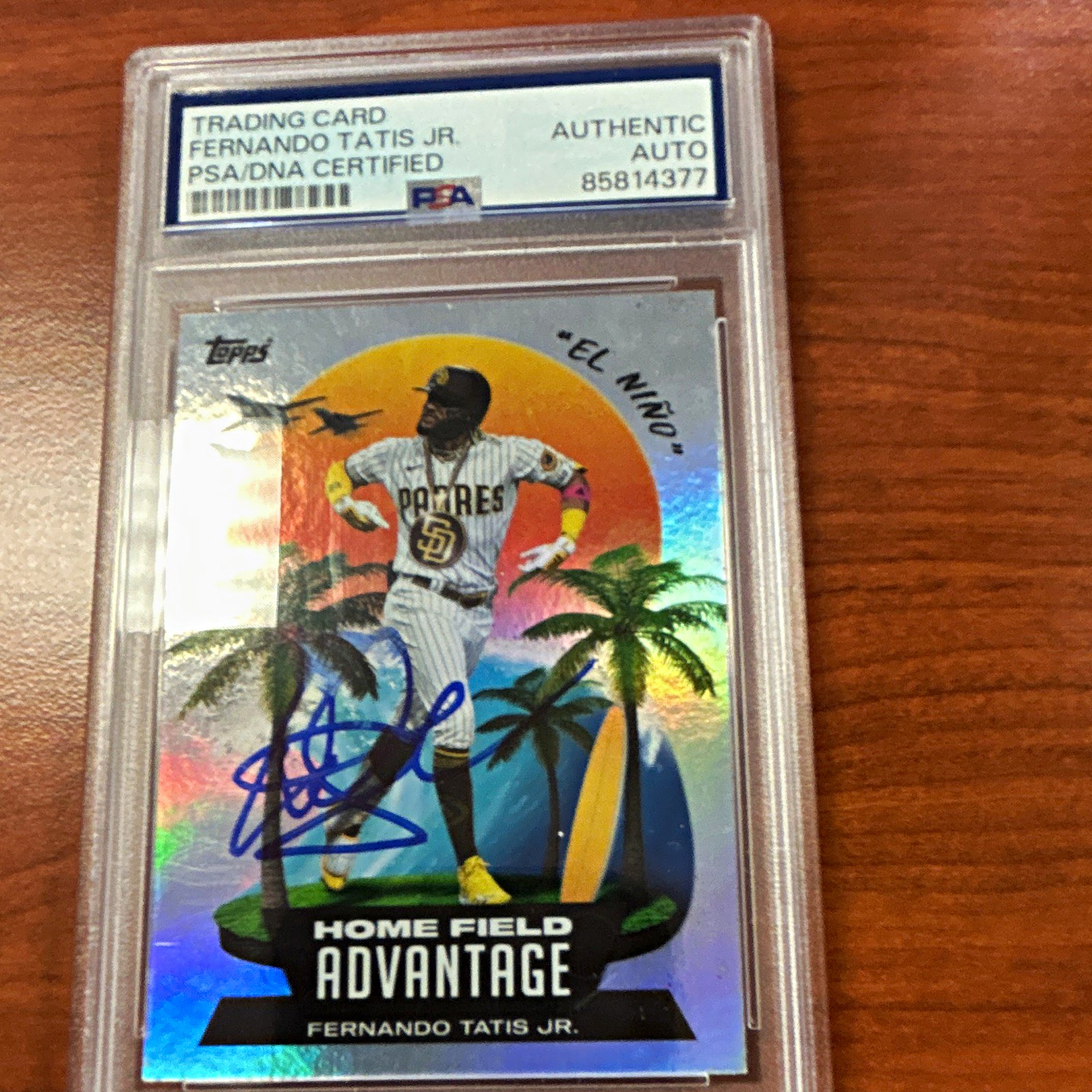 Topps 2022 Series 1 Fernando Tatis Jr. Home Field Advantage #HA-1 Auto PSA view 1
