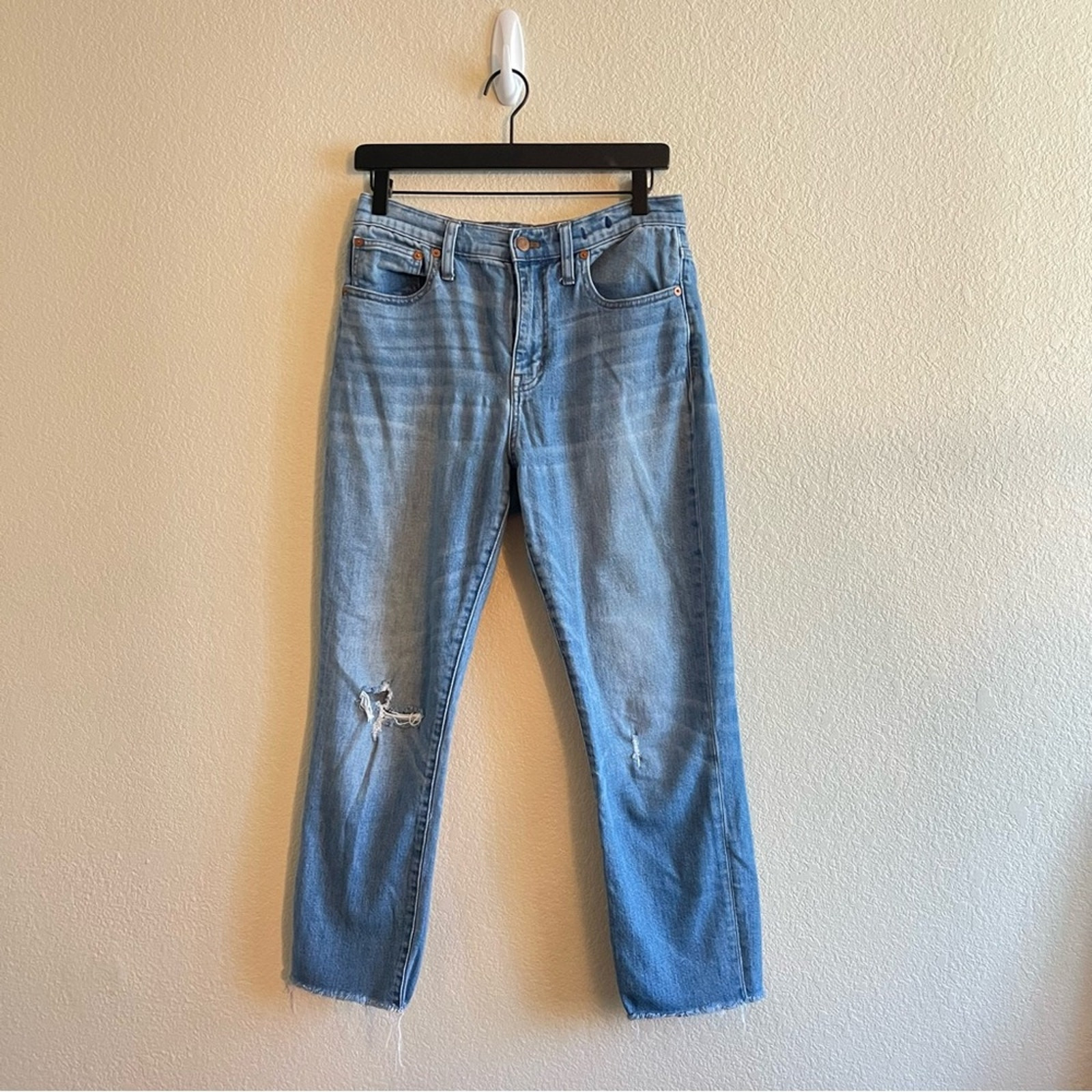 Madewell High-Rise Slim Crop Boyjean in Dover Wash Size 26 Raw Hem