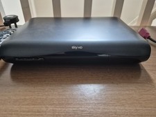 Sky +HD DRX595 slimline box with remote and cables  Freeview FreeSat Ref