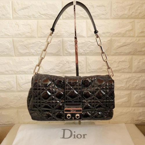 Sac bandoulière Christian Dior Lady dior chaîne cannage neuf rock cuir verni occasion