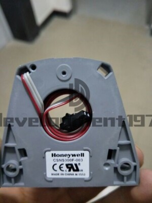 1PC Honeywell CSNS300F-003 Current sensor