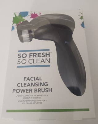 FACIAL CLEANCING BRUSH Deep Cleans Skin From Dirt Oil Makeup. New in Box 