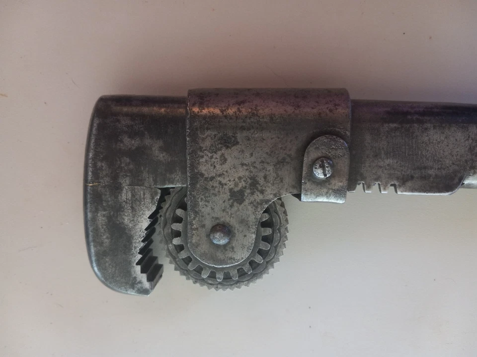 1907 Antique Craft 12 inch Roller Wrench by Craftsman Tool Co - Image 4 of 4