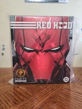 Mezco ONE:12 NYCC 2025 Exclusive DC Universe Red Hood