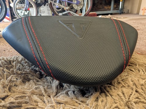 Triumph Street Triple 765 R Soziussitz hinten 2017-2019 OEM Teil 2308427 #VUE - Bild 5 von 13