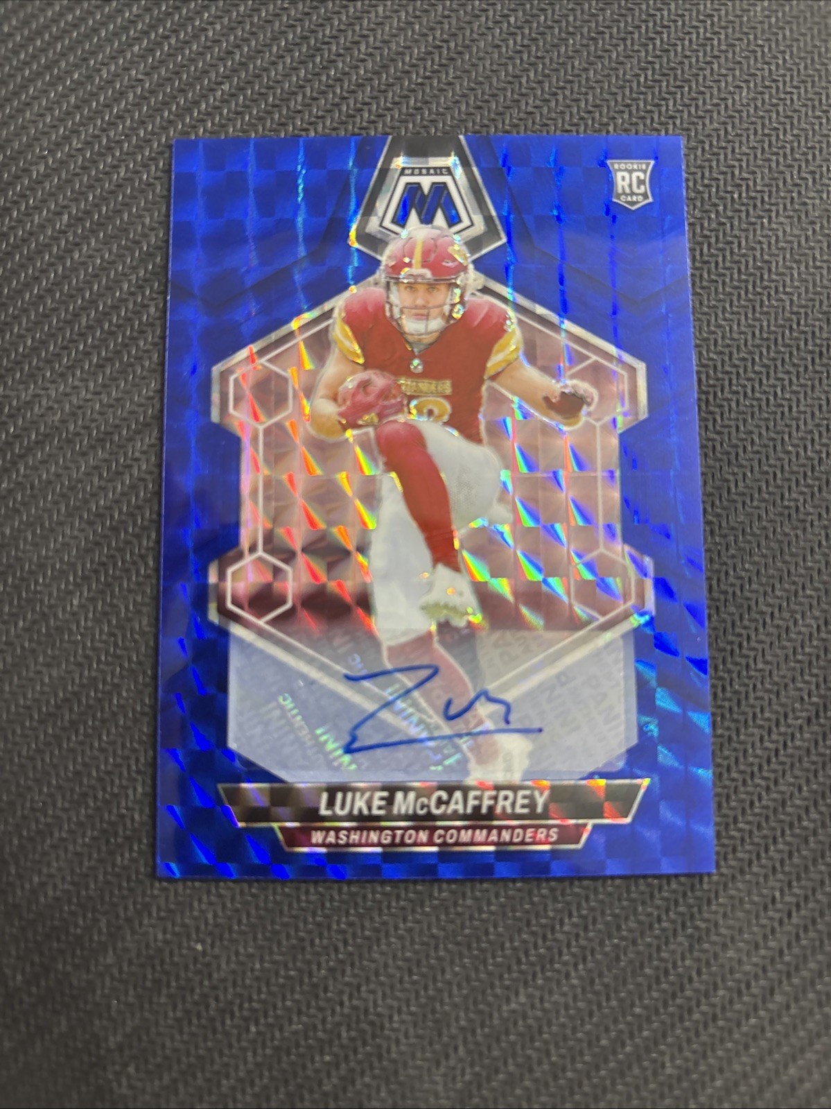 2024 Panini Mosaic Football Luke McCaffrey Blue Rookie Auto /99 Washington