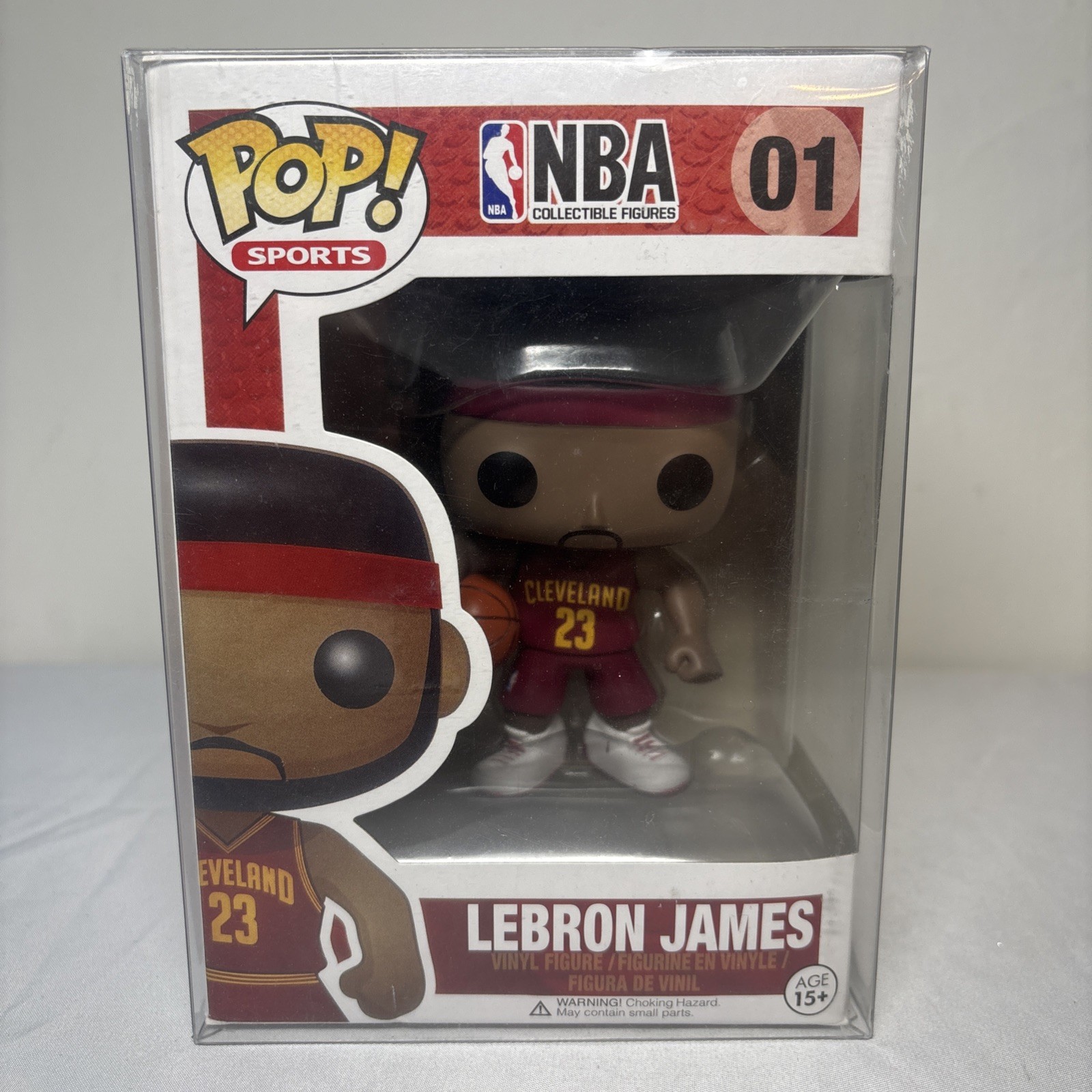 Funko Pop! DEPORTES NBA LEBRON JAMES #01 CLEVELAND CAVALIERS ABOVEDADO con PROTECTOR