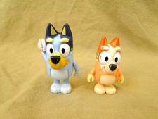 Bluey Beach Mermaid Tails: Bluey and Bingo Figures