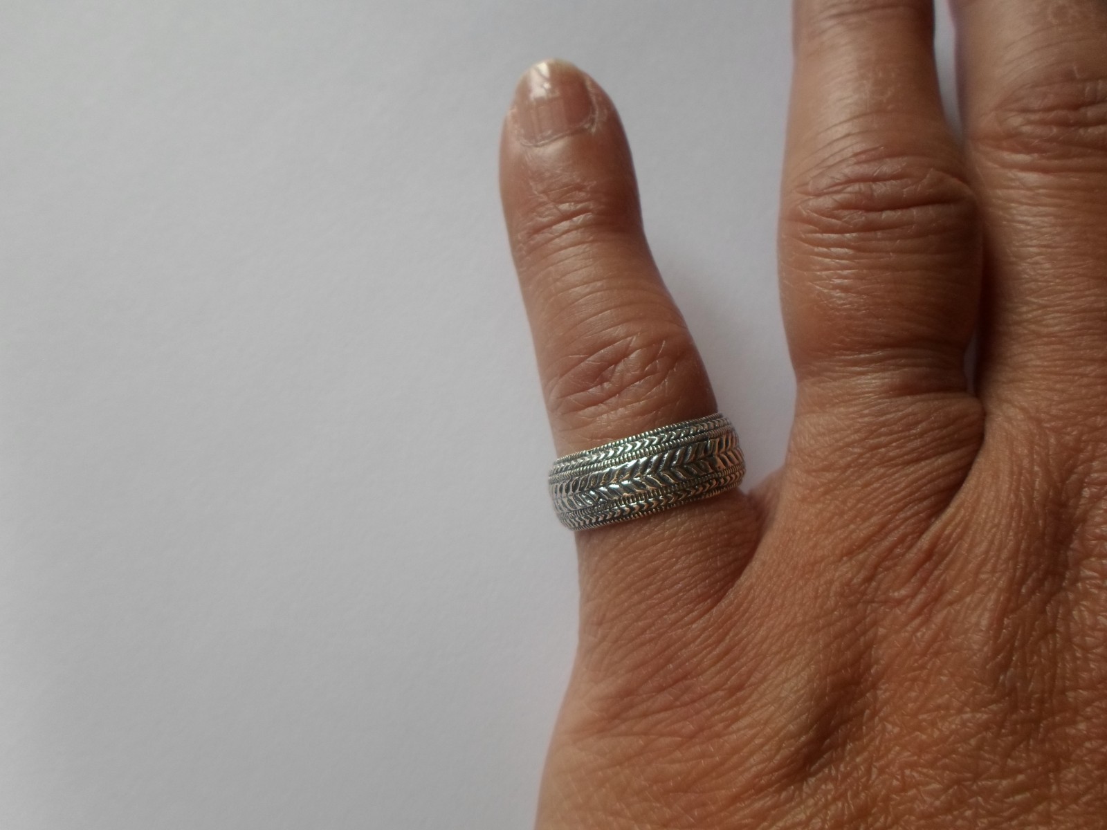 solid silver ring, chiseled ring, size 53 - image 4
