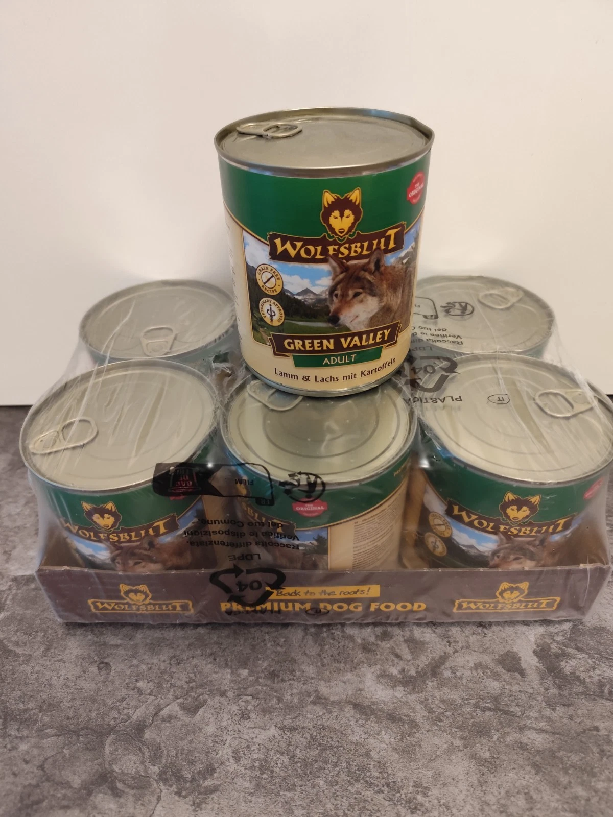 Wolf Blood: Green Valley Adult - Lamb & Salmon with Potatoes - 7 x 800g
