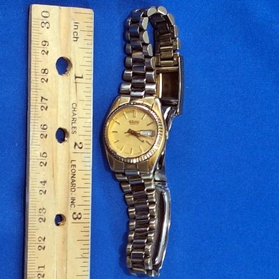 Seiko Women's 7N83-0041 Gold Tone Day Date Quartz Watch Stainless