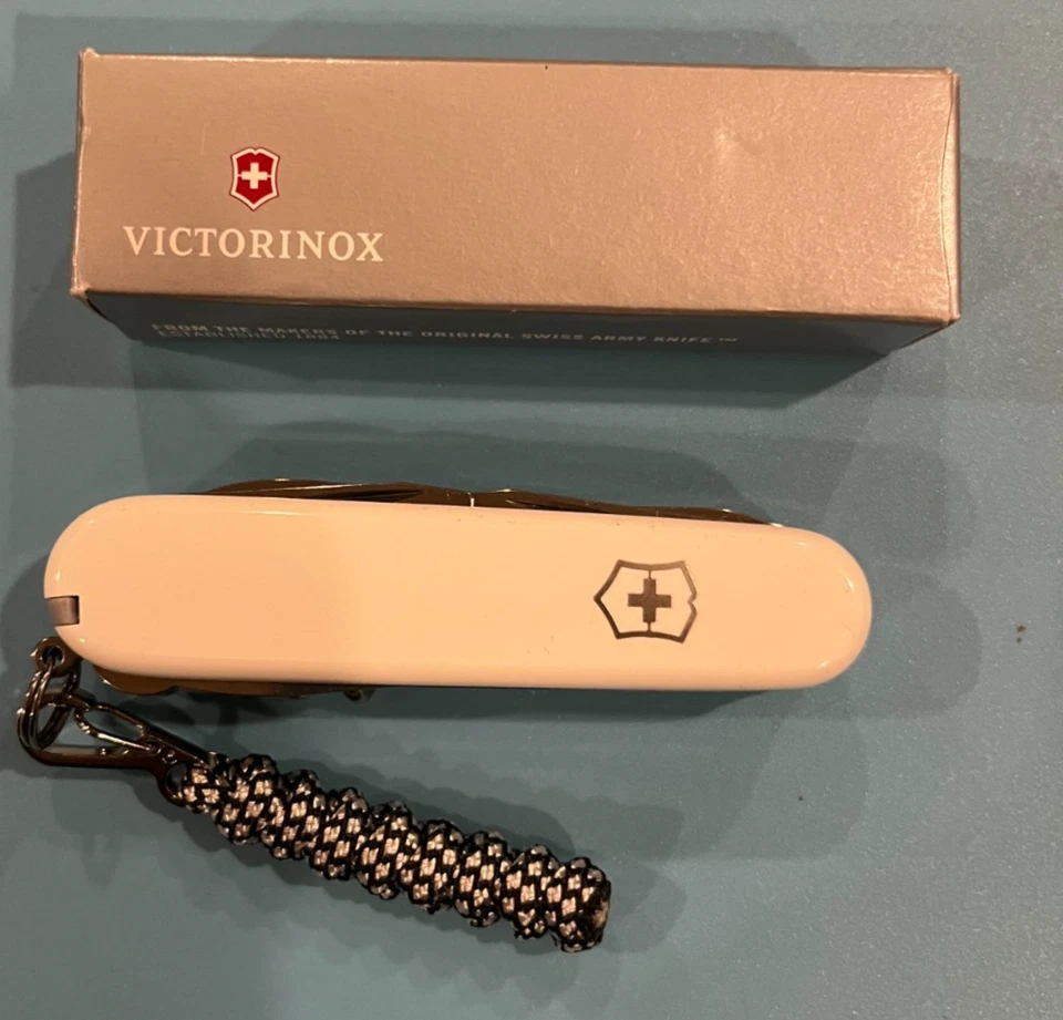 Navaja Suiza - Cazador Blanco, completa en caja, con cordón blanco y negro Foto 4 de 4
