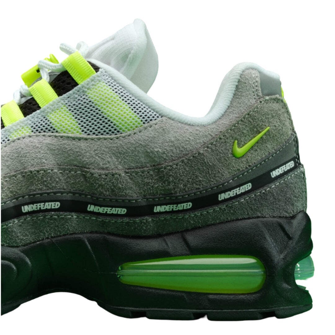 IB4523 004 Nike Air Max 95 SP Undefeated Geo NYC Neon | eBay