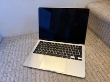 Apple MacBook Air 13.6" (256GB SSD, M2 chip, 8GB) Laptop - Silver - MLXY3B/A 
