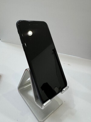 Apple iPhone SE 3rd Gen.  Midnight - 64GB - (Unlocked)
