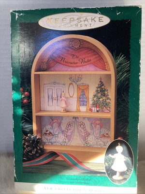 M21 - Hallmark Miniatures Ornaments ~ The Nutcracker Ballet display With Clara