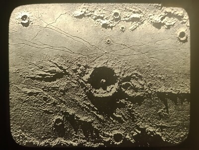 DER MOND ANTIKE MAGISCHE LATERNENSCHIEBER Triesnecker Mondeinschlagkrater S130