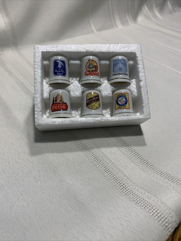 Boxed Porcelain Thimble Set