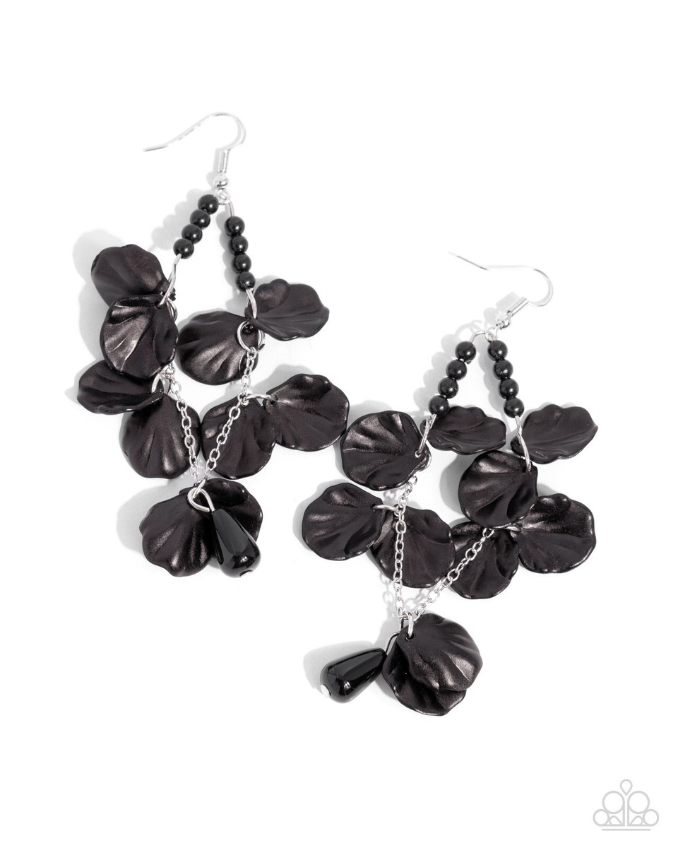 Paparazzi Coastal Century Black -Pearl Seashells, Beads Silver
